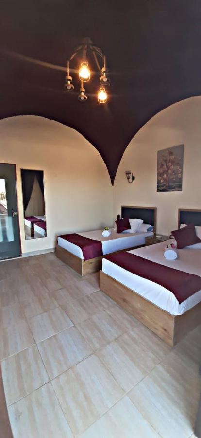 Heru Pyramids View Hotel Cairo Exterior photo